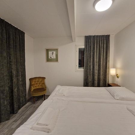 The Sleeping Bear Hotel Inari Exterior photo
