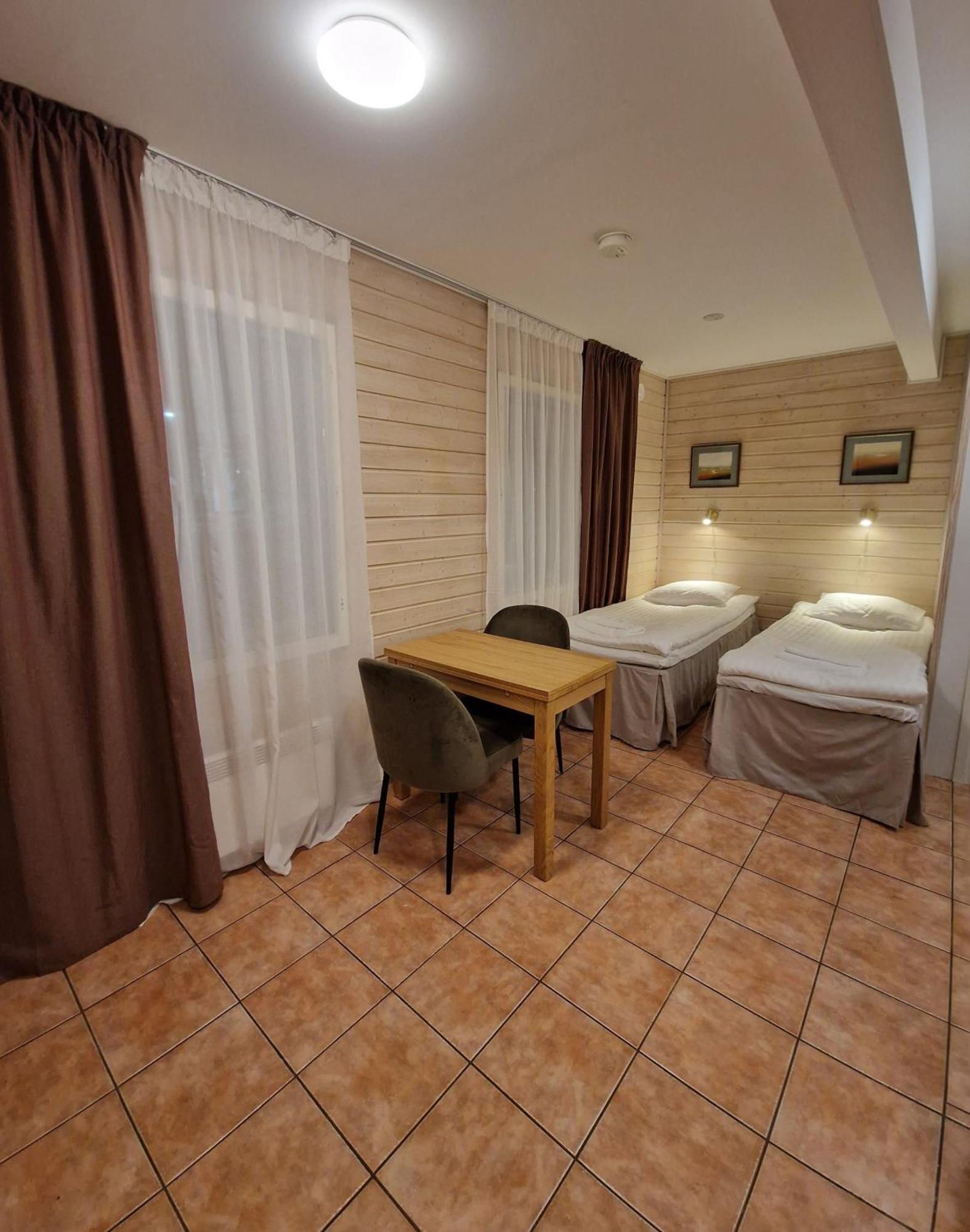 The Sleeping Bear Hotel Inari Exterior photo